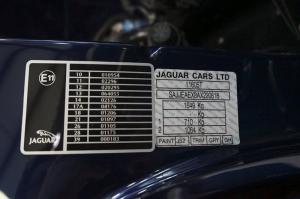 Jaguar XJ220 1994 года 
